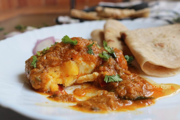 Udaitha Muttai Kuzhambu Recipe | Egg Drop Curry Recipe