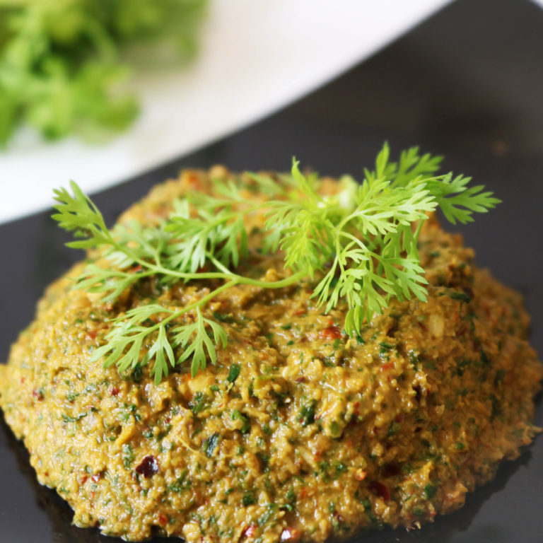 Kothamalli Thogayal ~ Coriander Chutney for rice