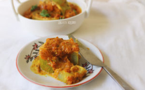 Stuffed Bottle gourd curry | Lauki Musallam