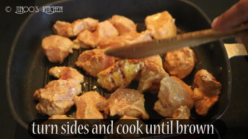 Easy restaurant style chicken tikka recipe in pan