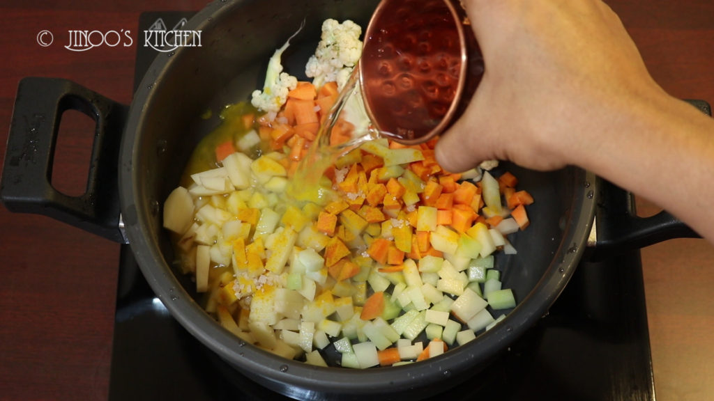 Hotel style Vegetable Kurma for chapathi