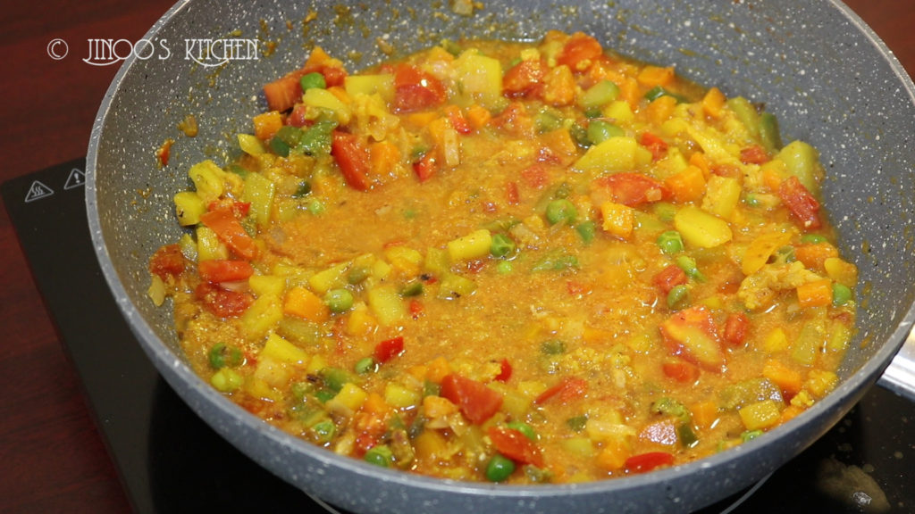 Hotel style Vegetable Kurma for chapathi