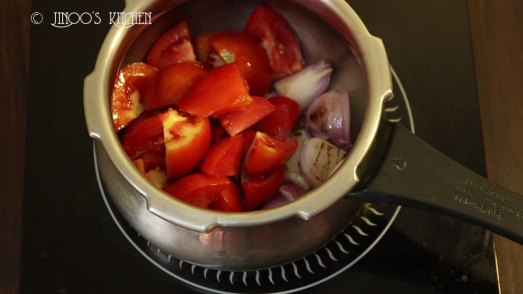 how to make simple tomato soup