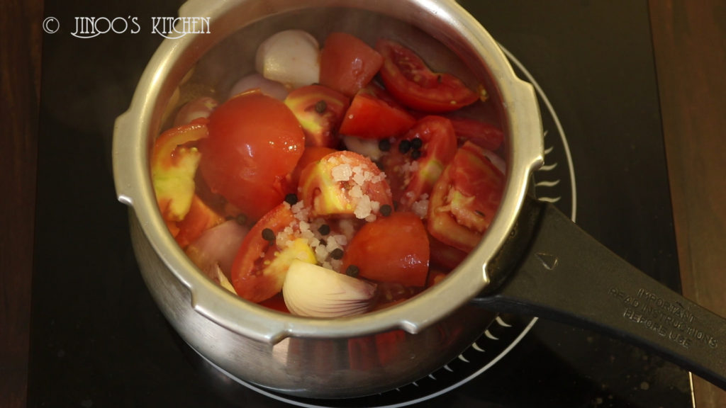 how to make simple tomato soup