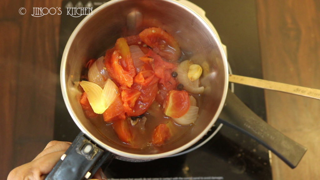 how to make simple tomato soup