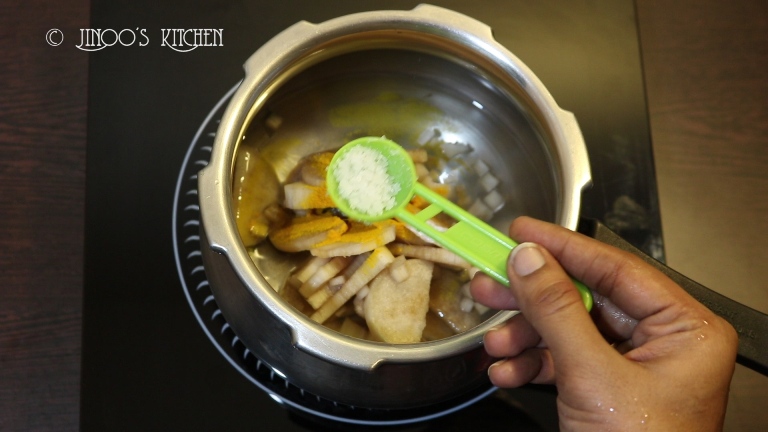 Banana stem and Cow peas Curry