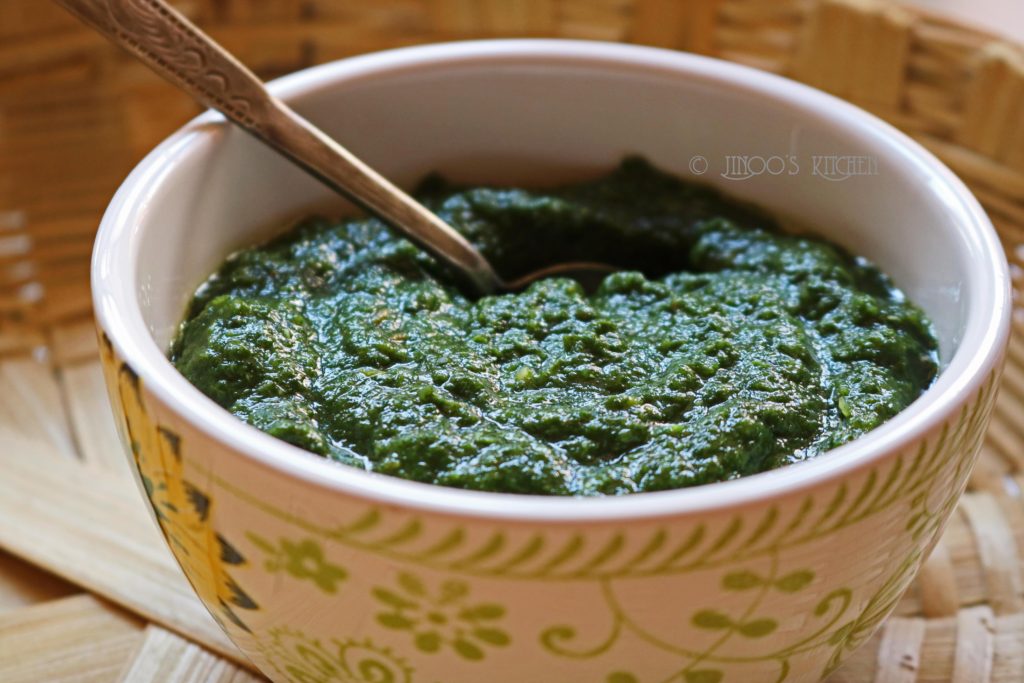 Easy spinach gravy for rice