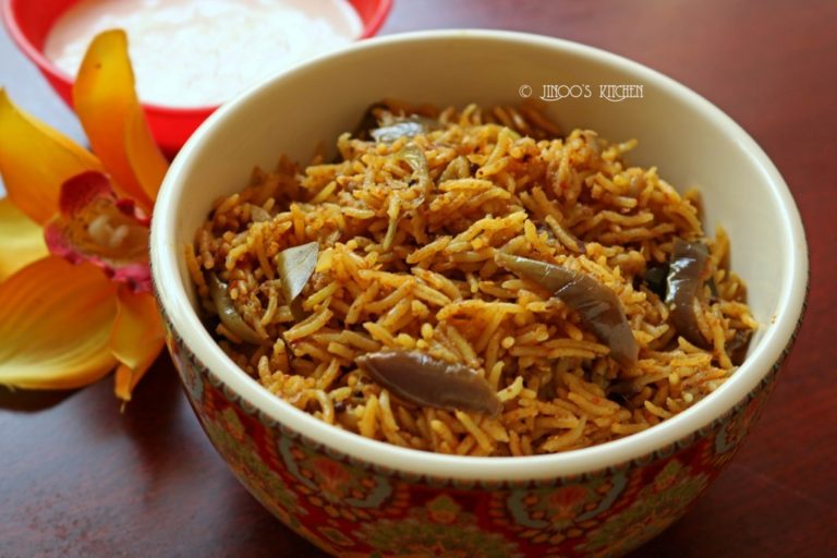 Vangi bath recipe | Brinjal rice recipe| Karnataka style vangi bhath recipe