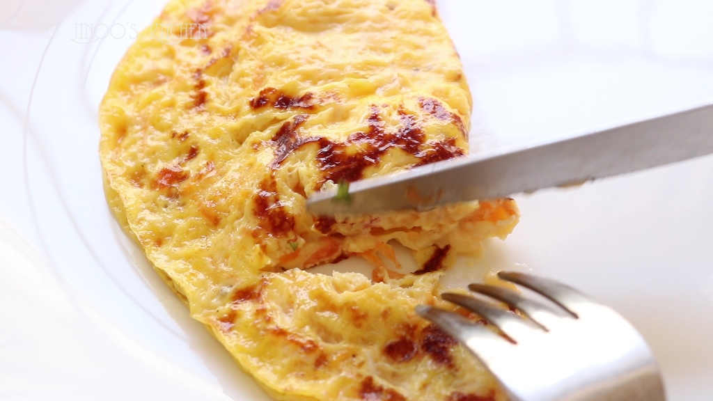 egg recipes south indian - sweet cheese omelette