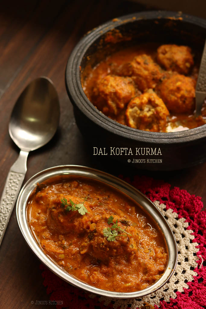 Dal Kofta Kurma recipe | Paruppu urundai kurma recipe