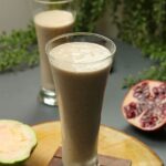 guava smoothie with pomegranate and banana