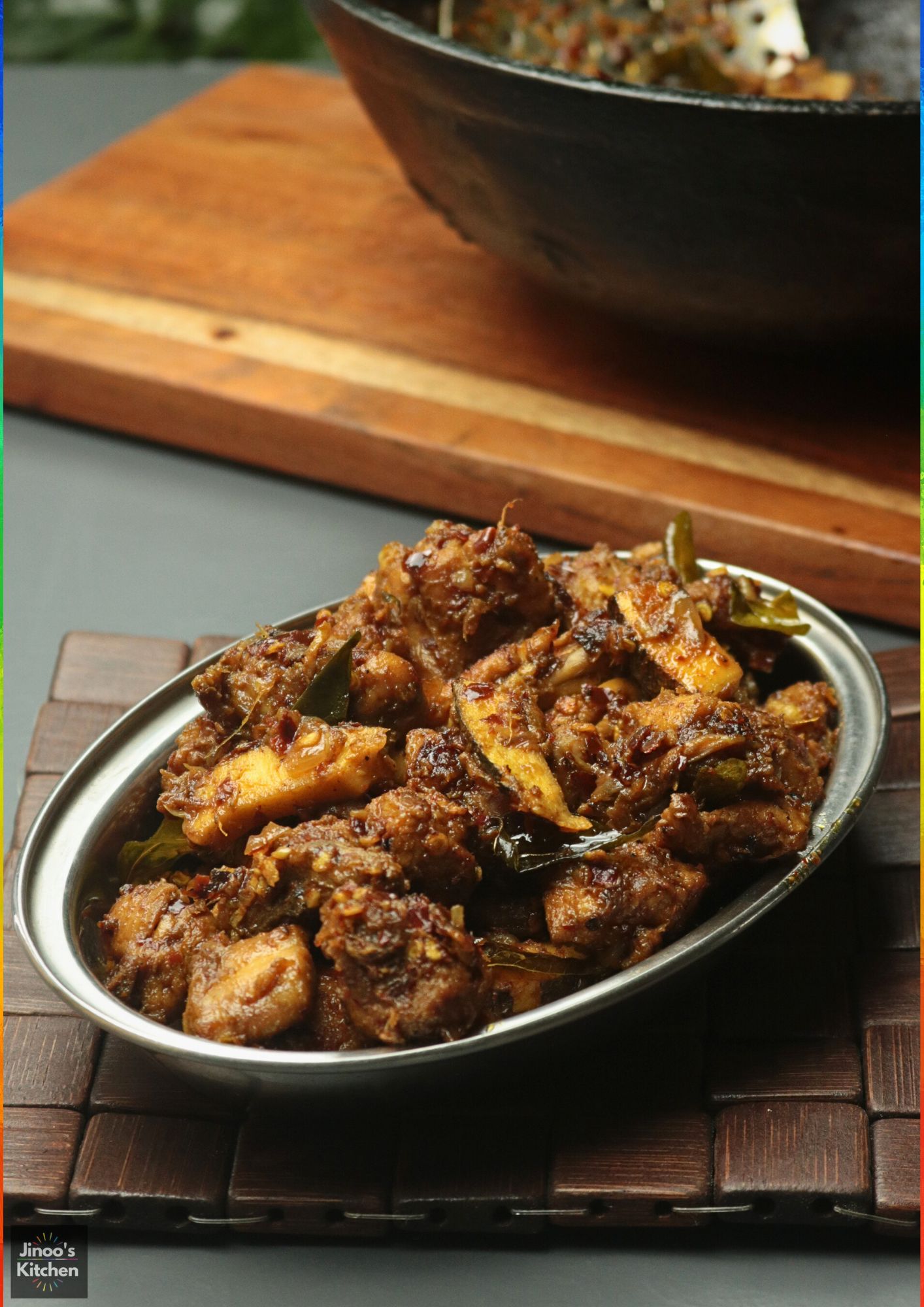 Chicken Mezhukkupuratti Recipe – Kerala Style Simple Chicken Fry Without Tomato